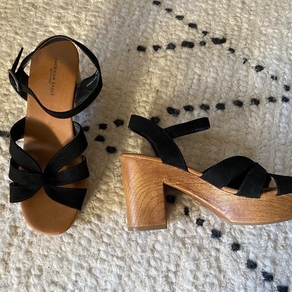 American Eagle Black Block Heel Sandals Size 6 - Picture 1 of 5
